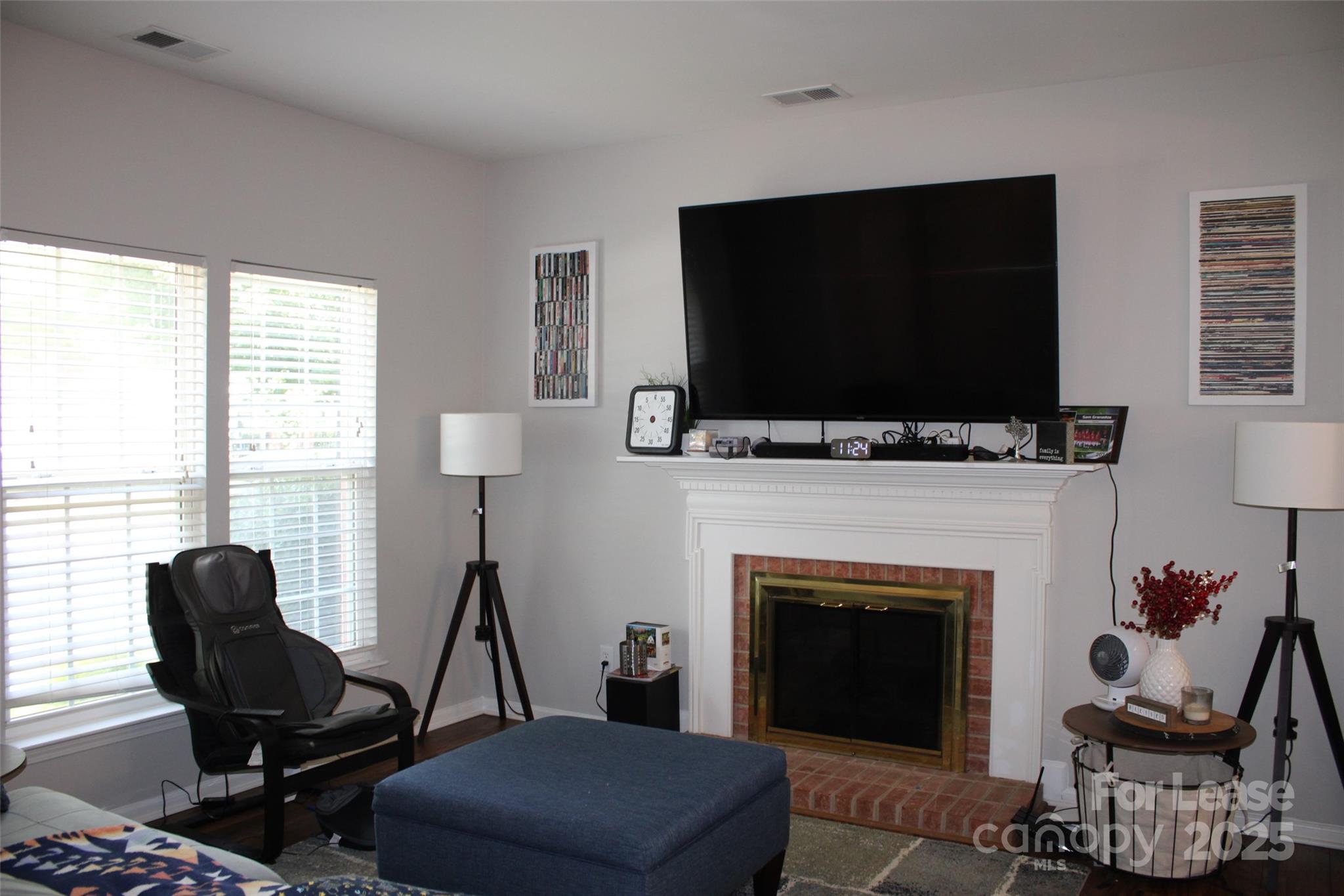 Oakhurst - Residential Lease