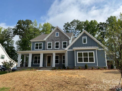 Photo for 831 Lakeforest Drive