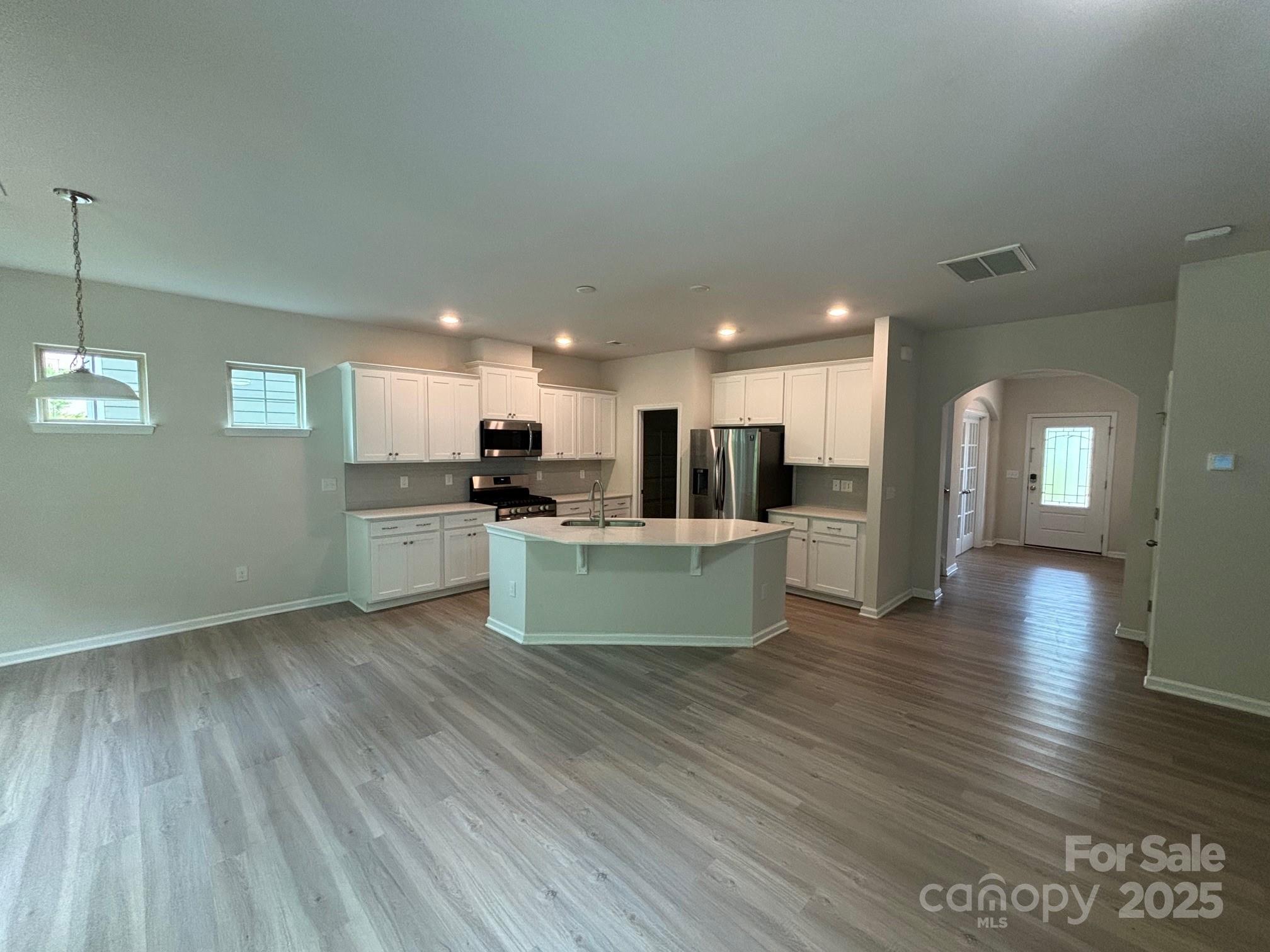 145 W Morehouse Avenue