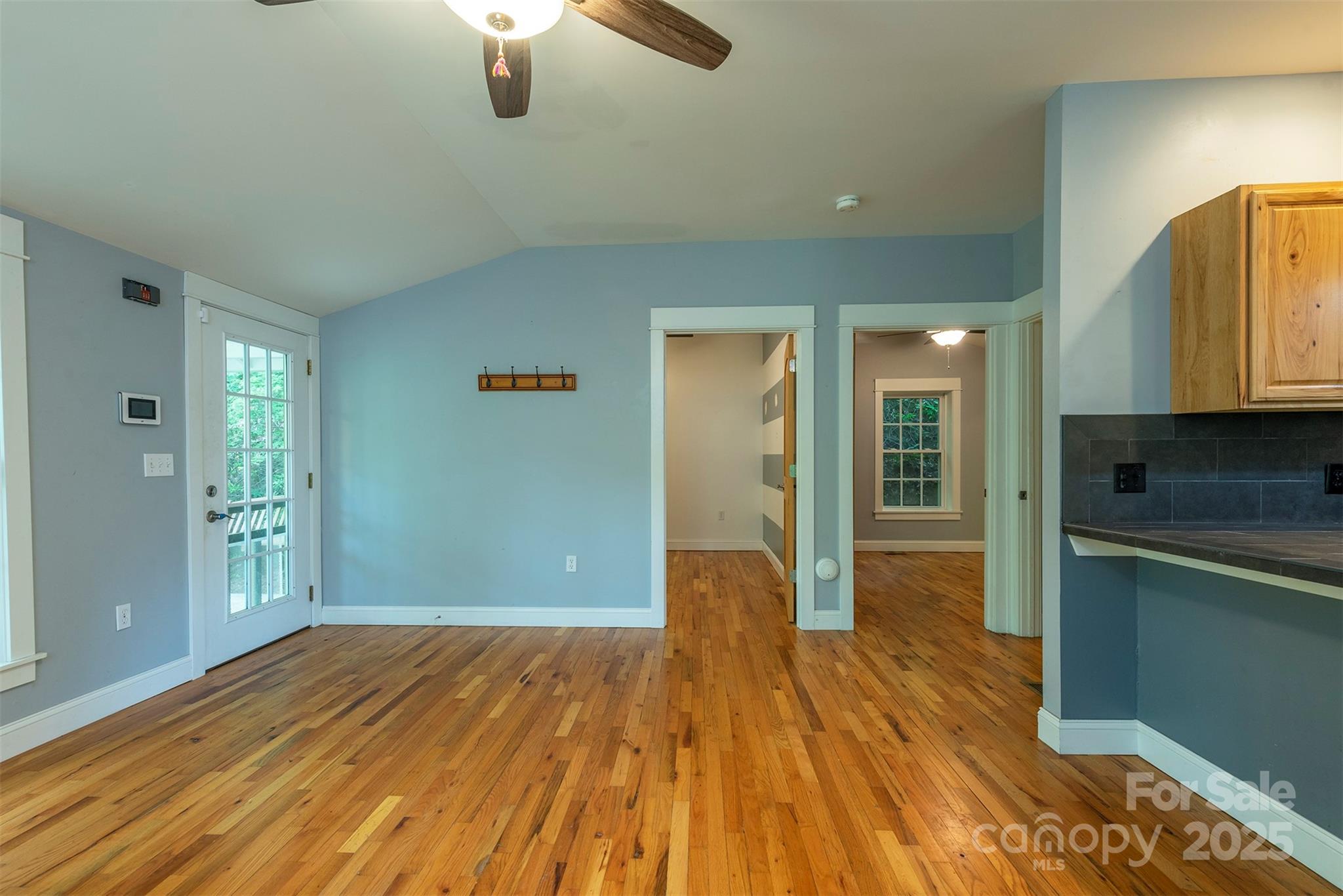 379 Rainbow Terrace