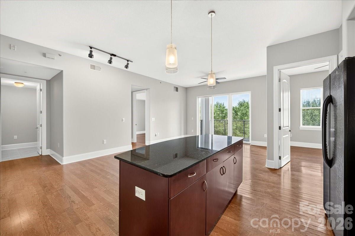 4625 Piedmont Row Drive 515-E