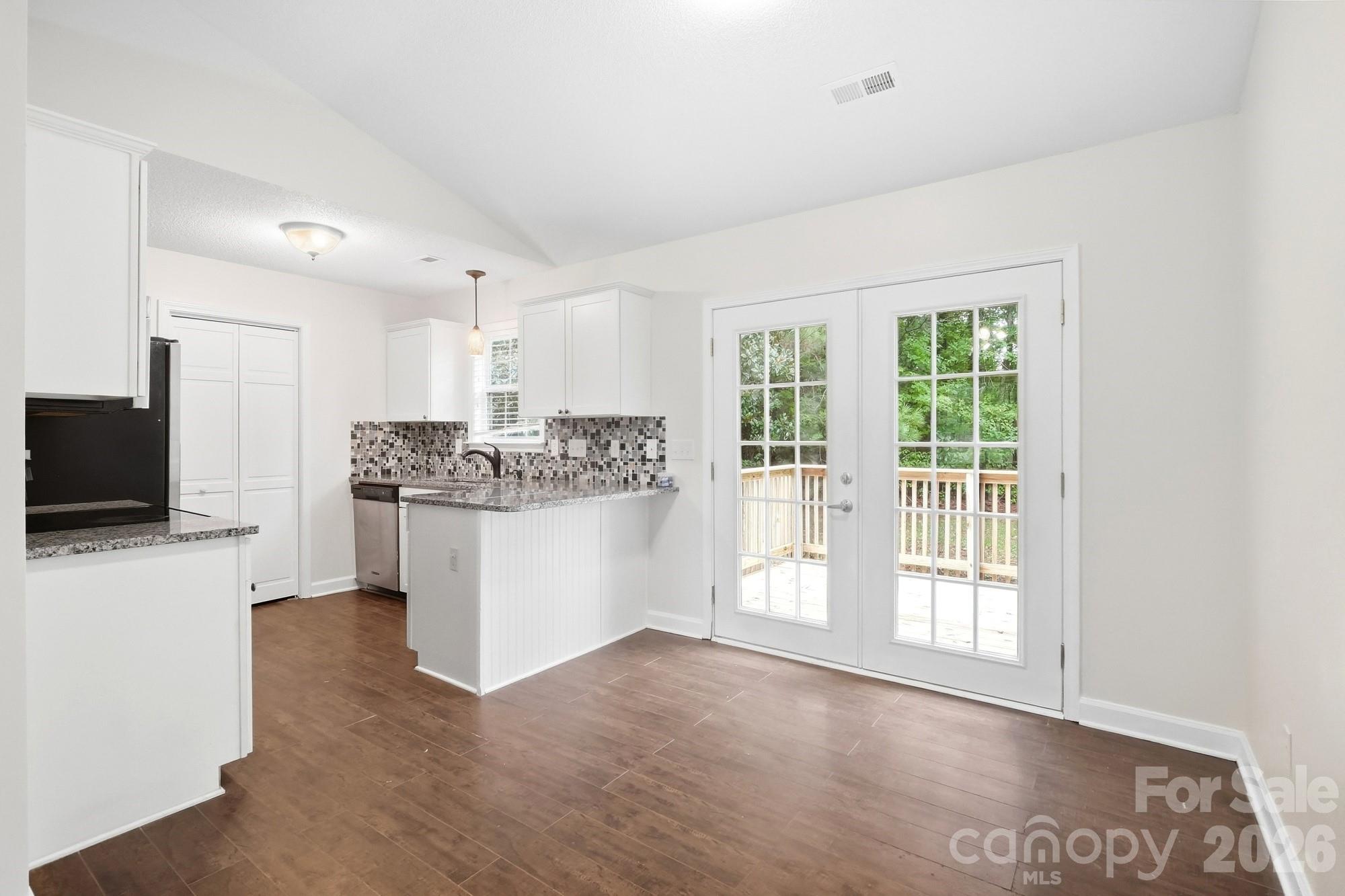 5075 Drake Pond Lane
