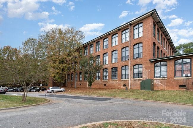 FoxRidge Lofts - Residential