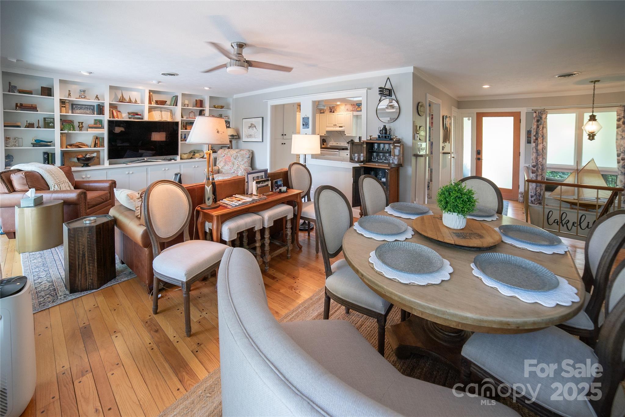 Holiday Shores - Residential