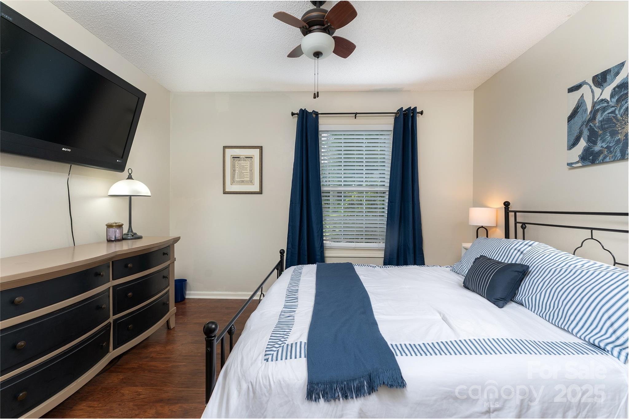 Hunters Trace - Residential