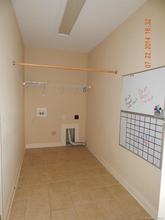 Hilton Meadows - Residential Lease