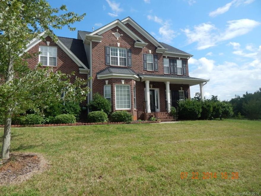 Stately two story dream home. Entryway and formal dining room have beautiful hardwood floors. Spacious family room with gas fireplace. Luxury kitchen with ceramic tile, granite counter tops and island. Large master suite with dual vanity, garden tub and separate shower. Beautiful wood working throughout! Cozy covered porch, deck, 10x14 building. Excellent schools and neighborhood! Pets are case by case.