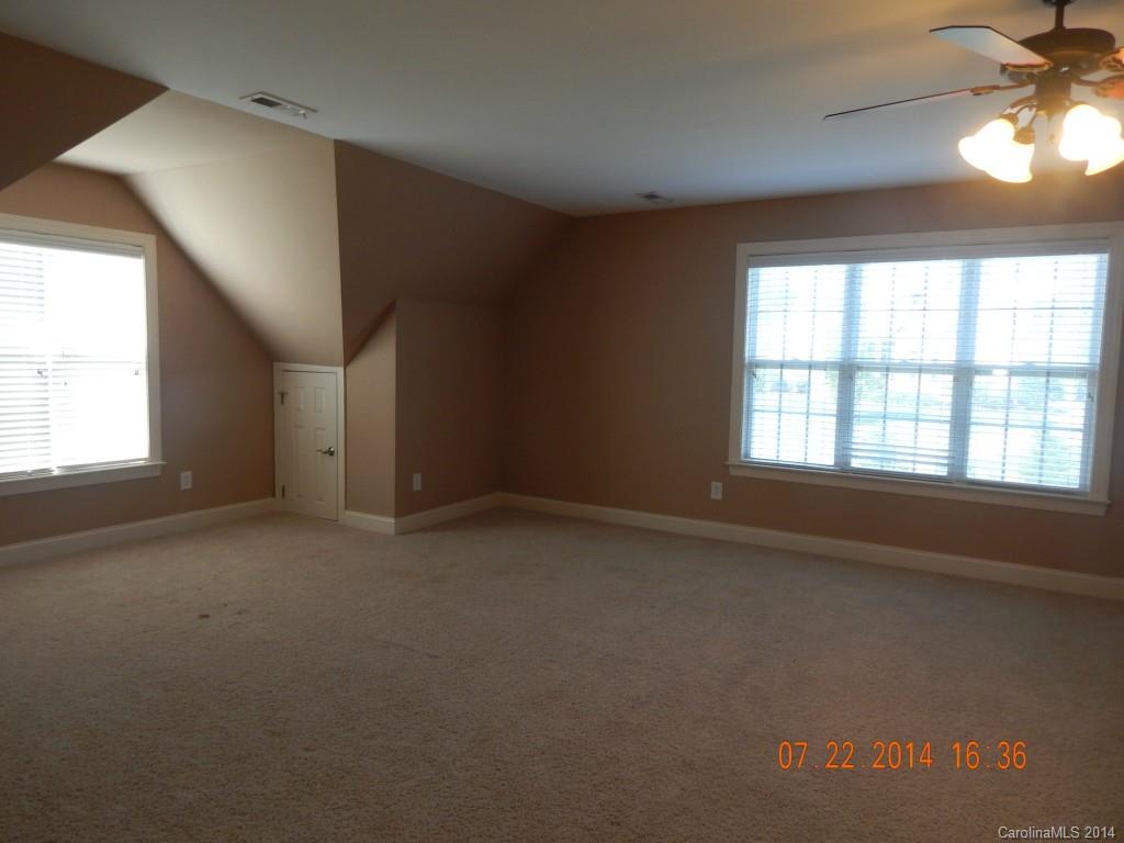 Hilton Meadows - Residential Lease