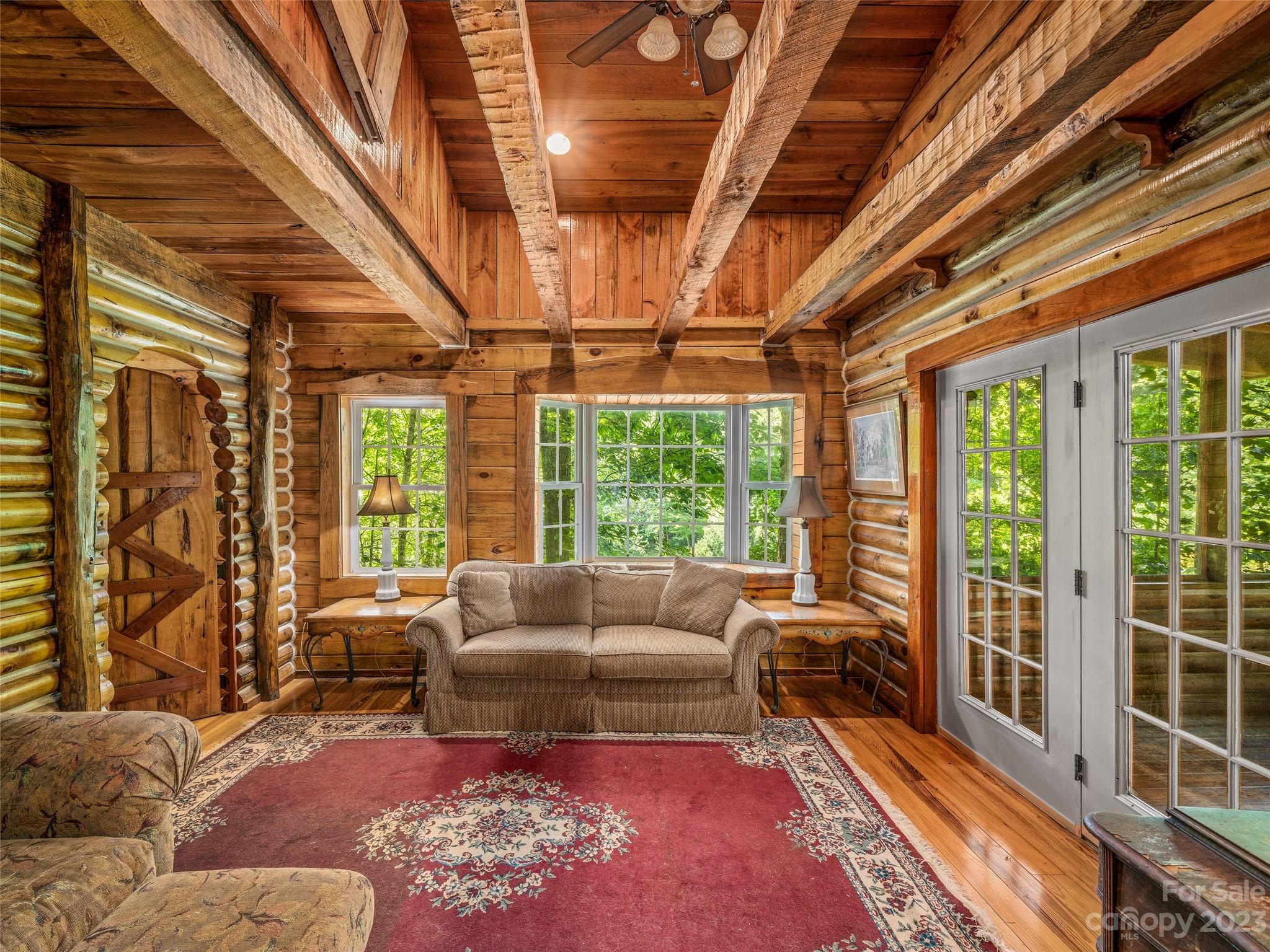 Wolf Crossing - Residential