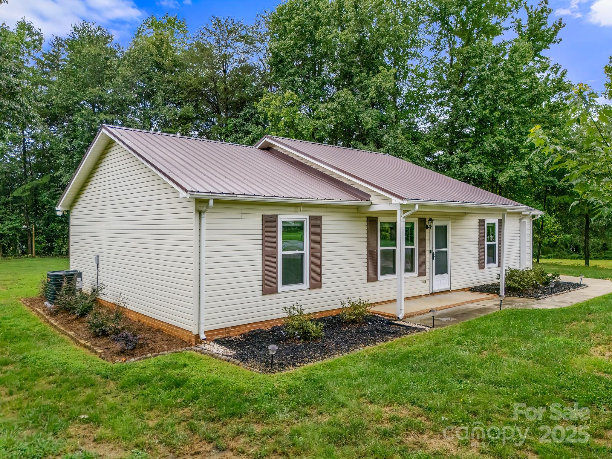 Creekside Village - Residential