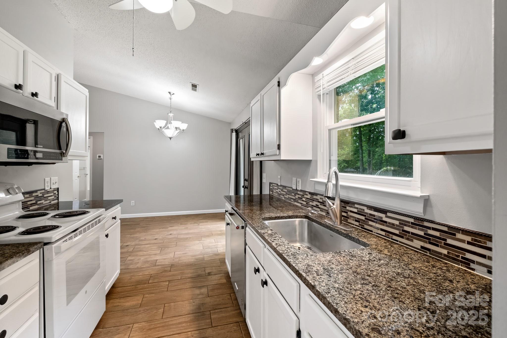 Creekside Village - Residential