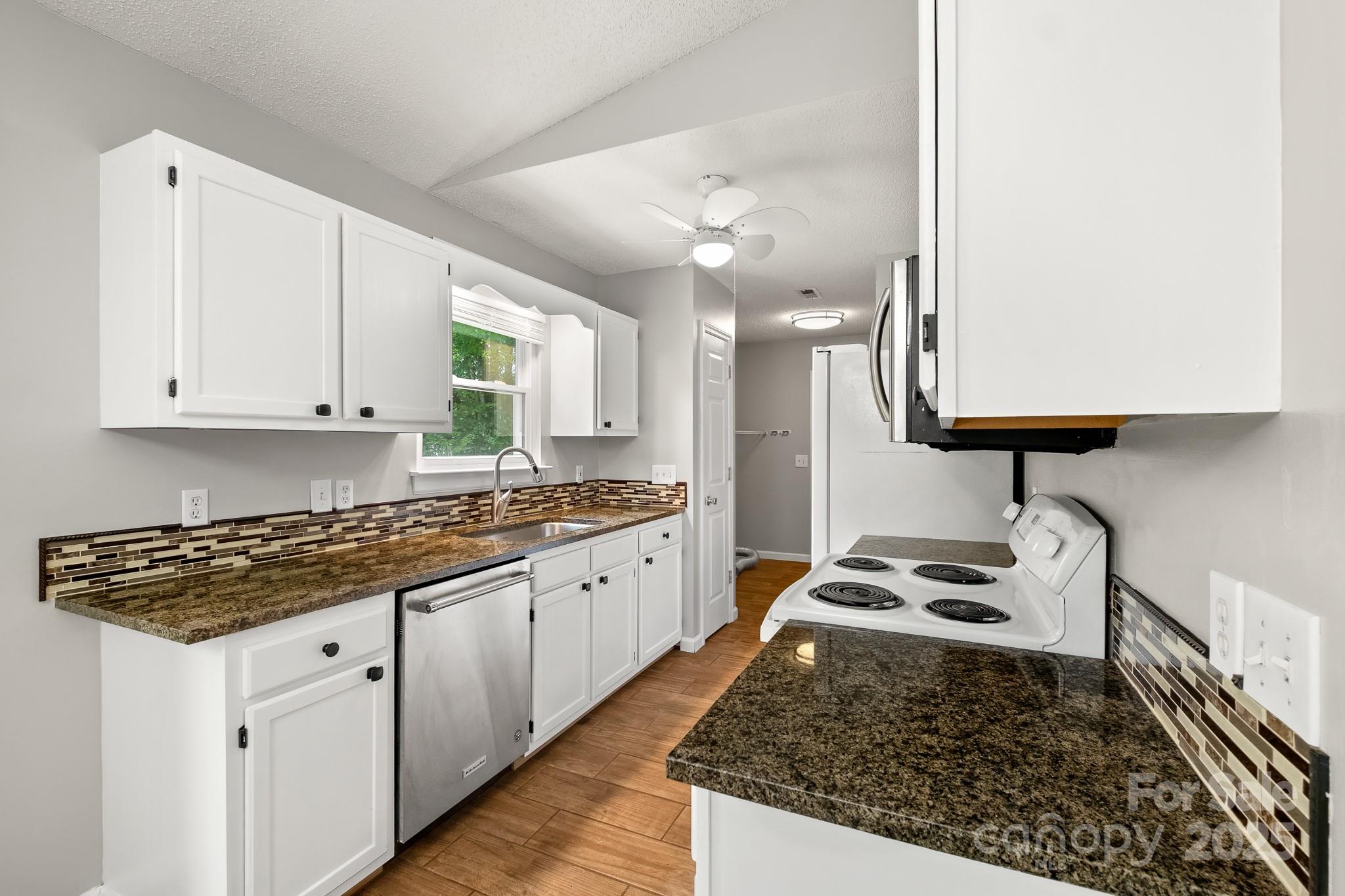 Creekside Village - Residential