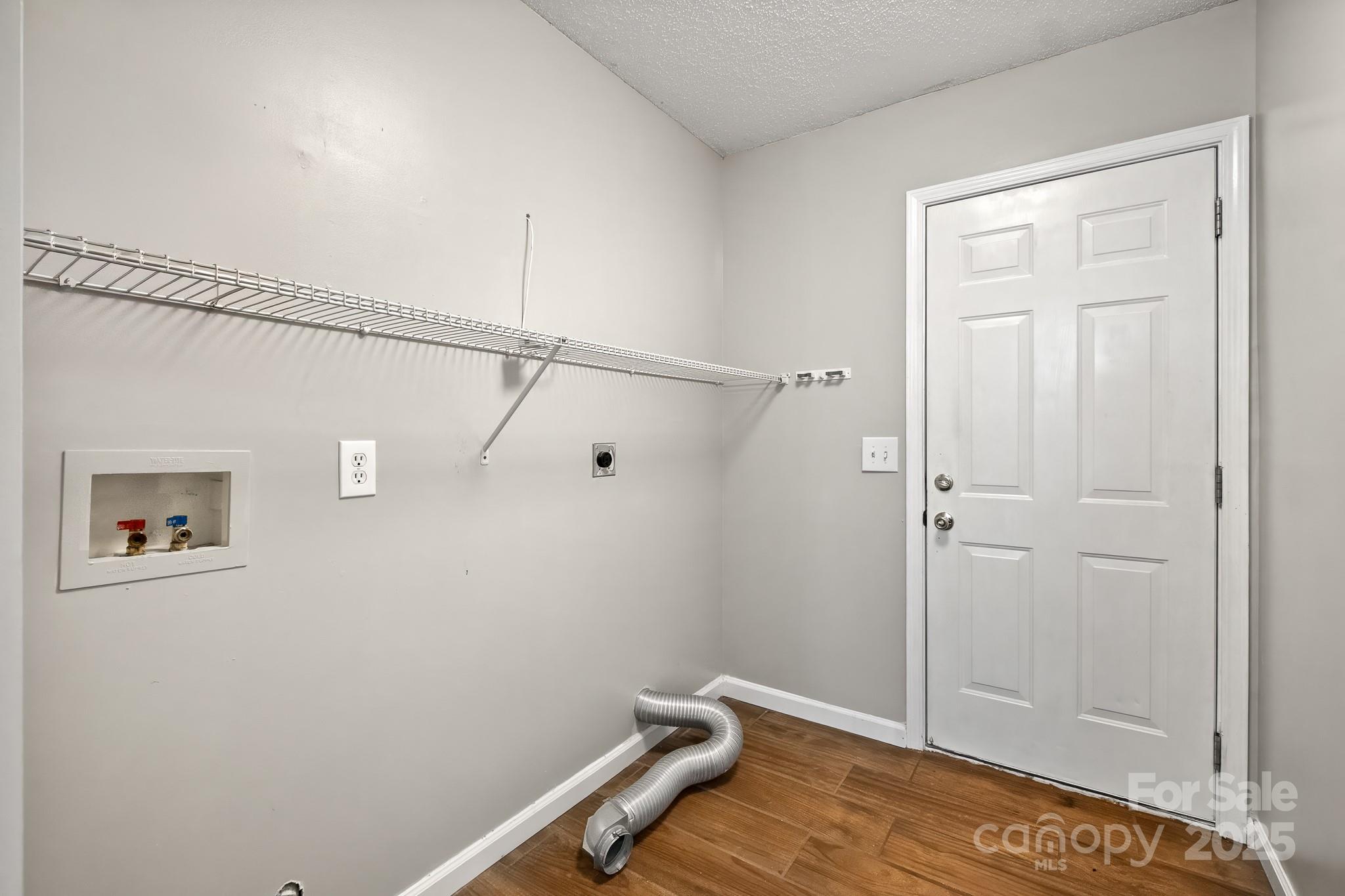 Creekside Village - Residential