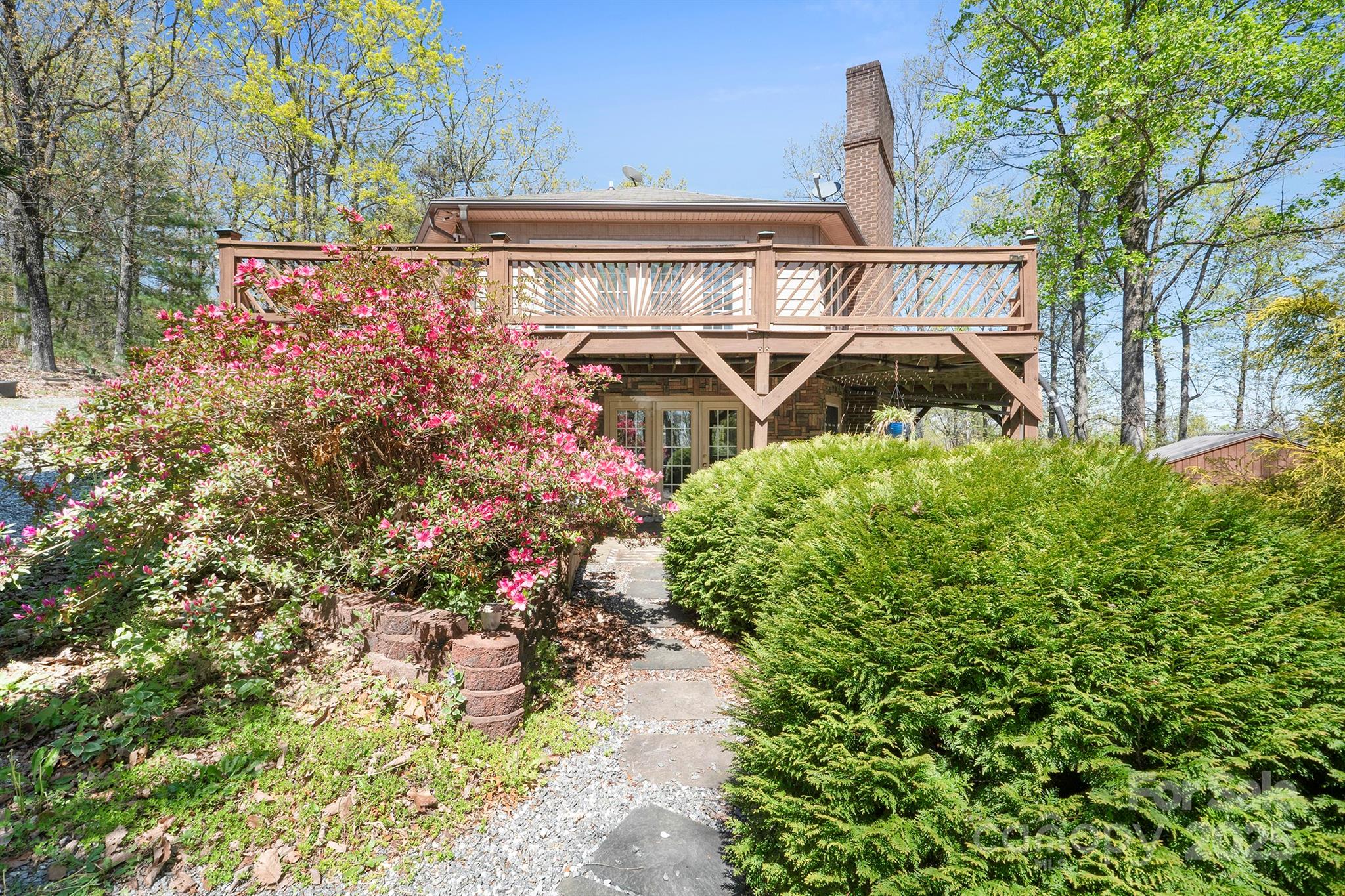 3190 Holly Road