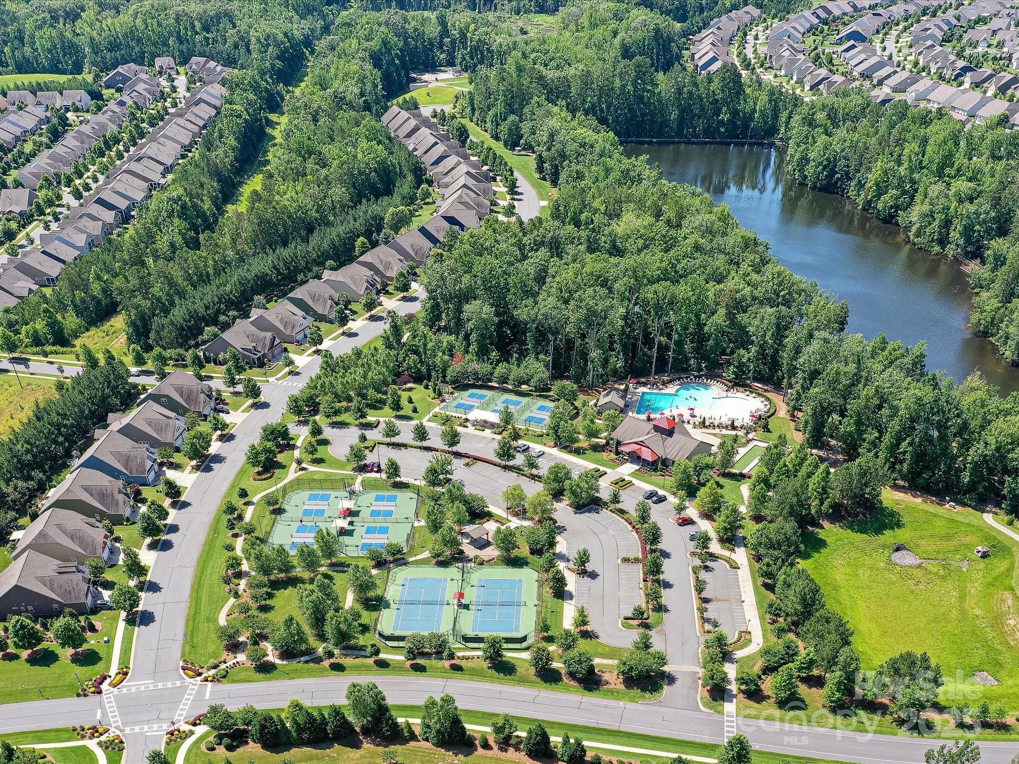 Tree Tops - Residential