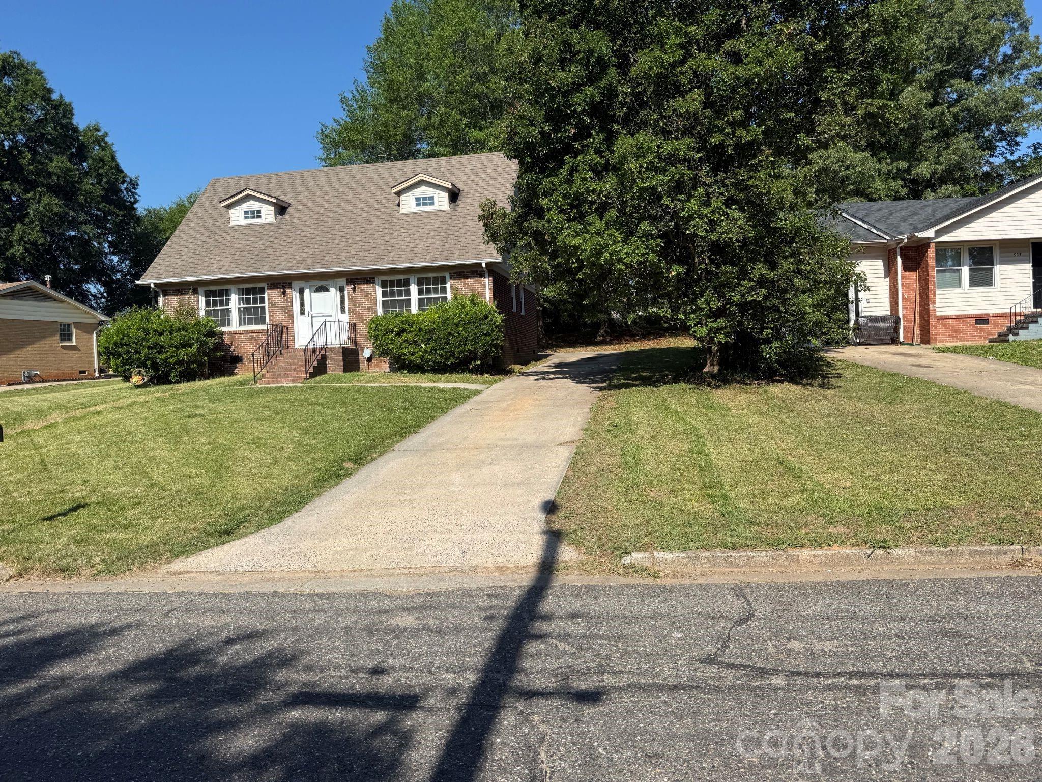 917 Canterbury Court