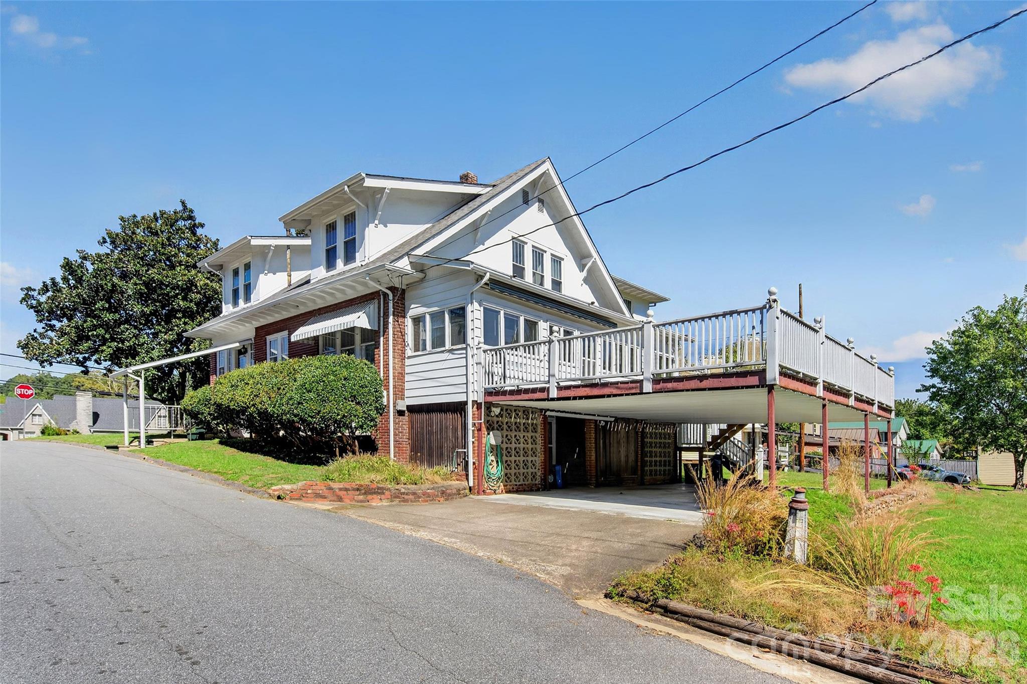 606 Rutherford Road