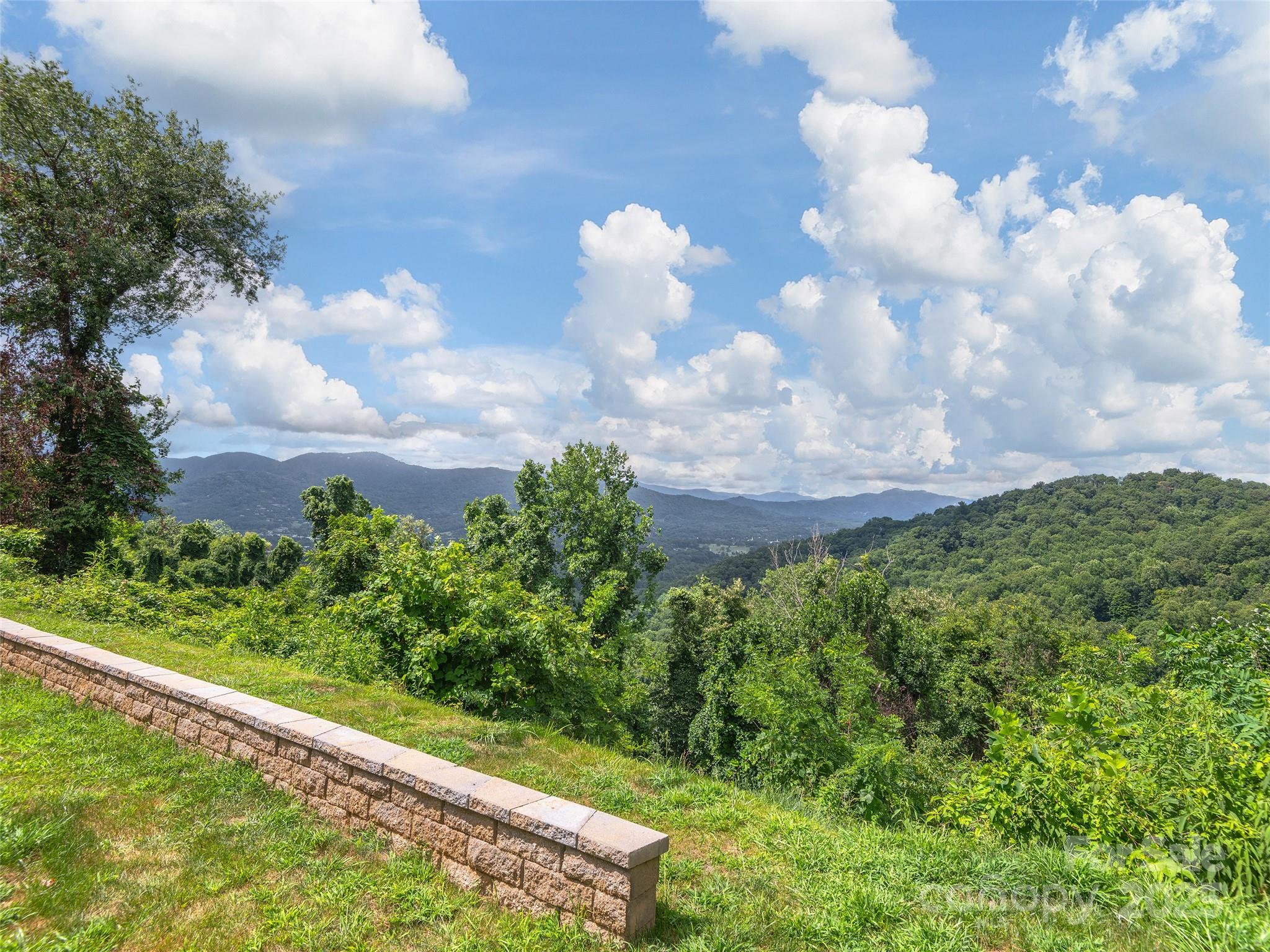 811 Hickory Drive