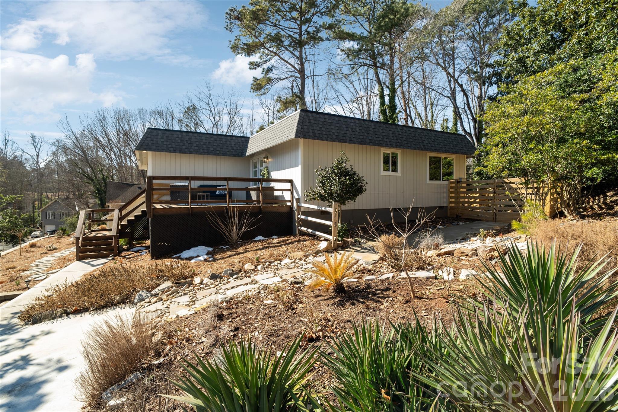 Tega Cay - Residential