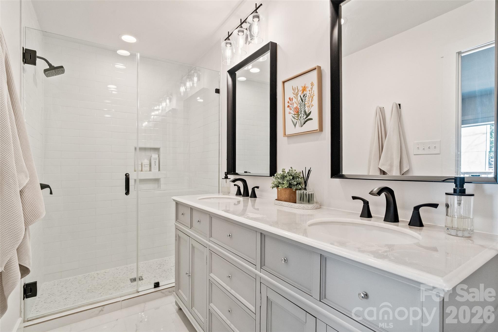 Tega Cay - Residential