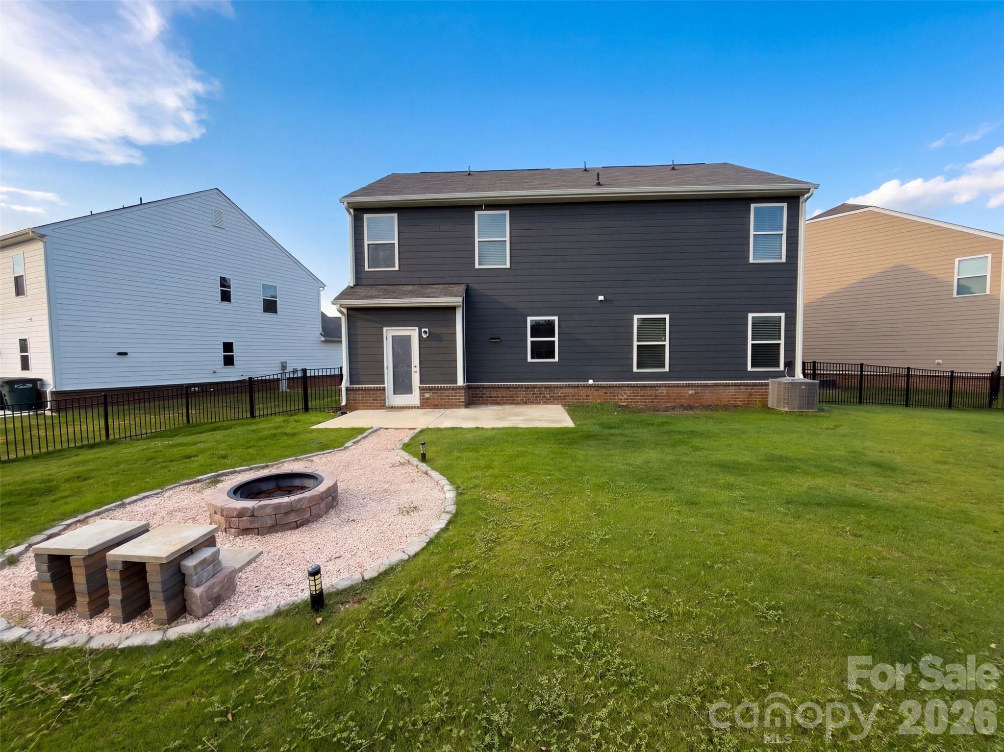 2818 Dominion Court