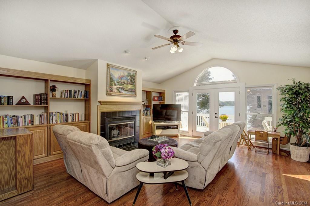 Cabot Cove - Residential