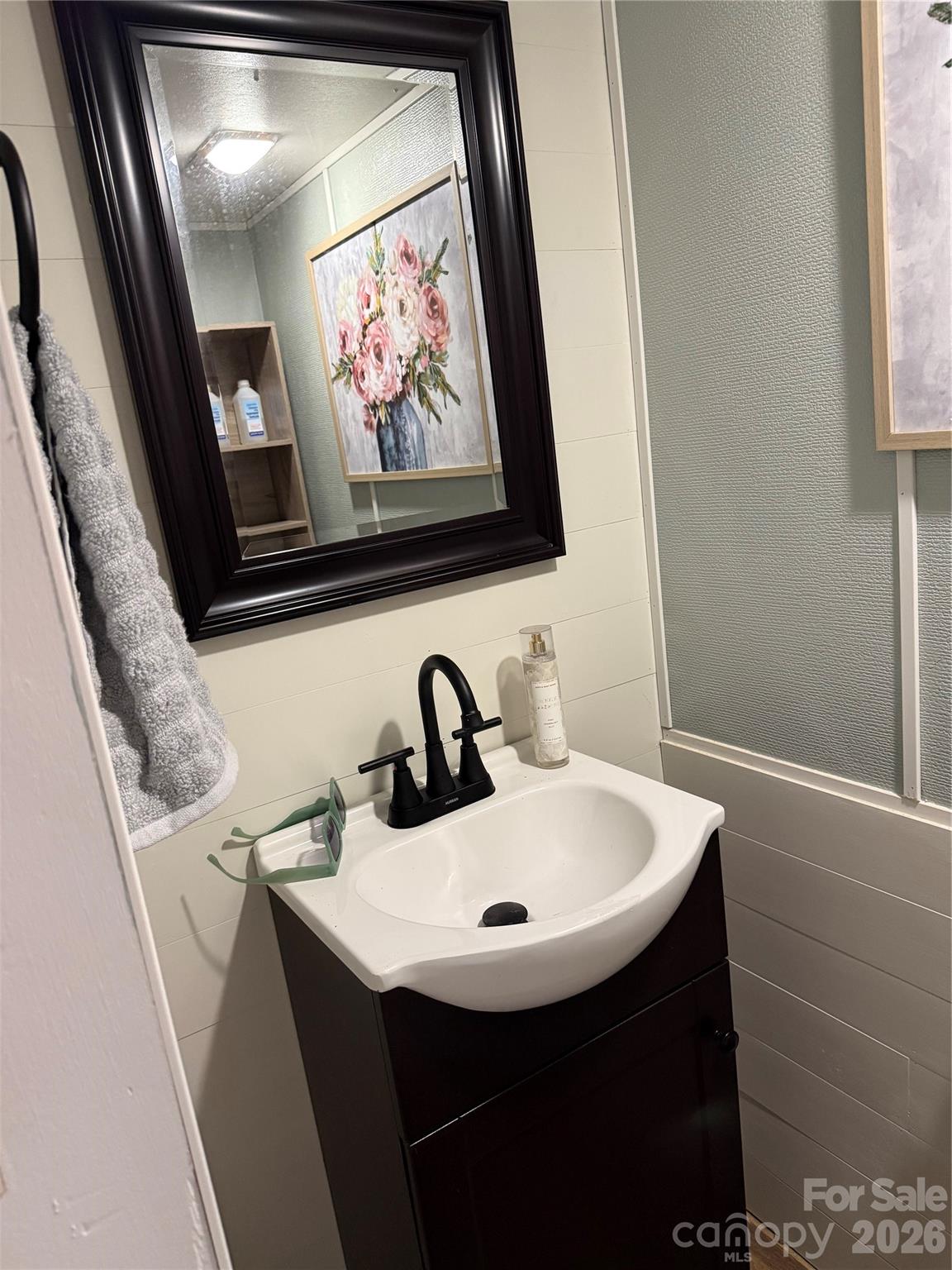 Twin Harbor - Residential