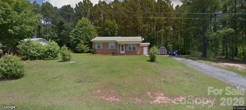 Photo of 6957 Vintage Road, Lilesville, NC 28091 (MLS # 4337405)