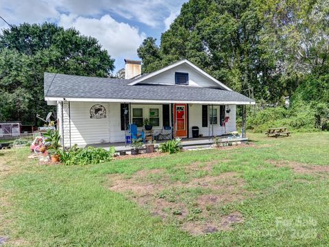 499 Oak Grove Road Flat Rock NC 28731