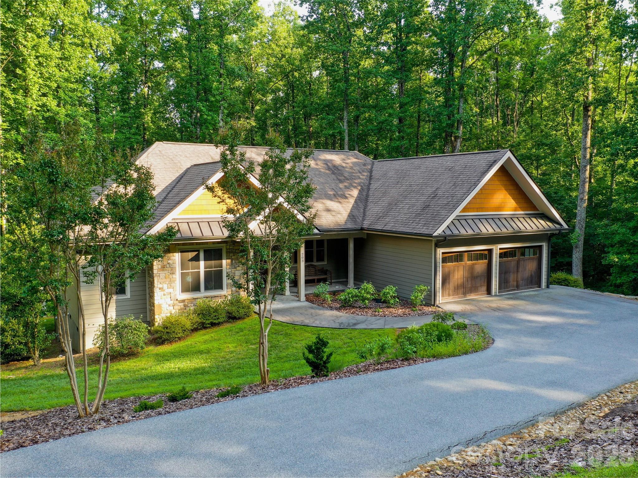 Cobblestone Village - Land