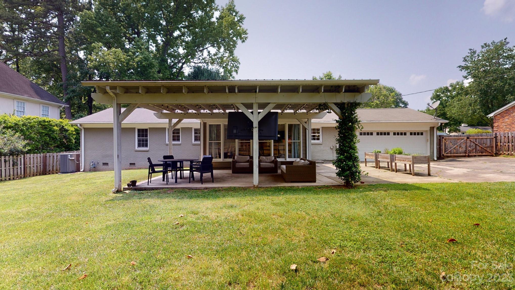 Barclay Downs - Residential