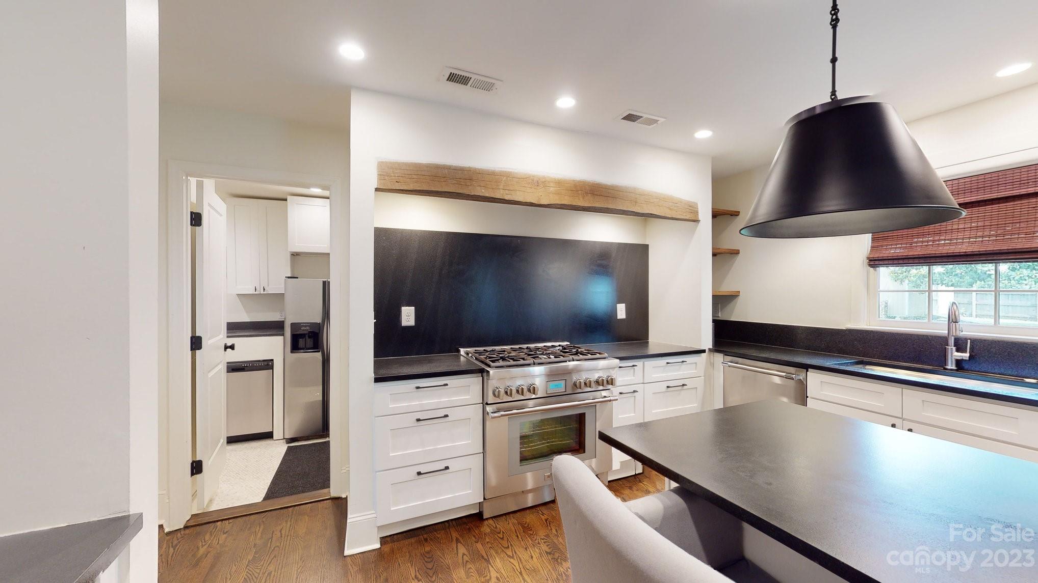 Barclay Downs - Residential