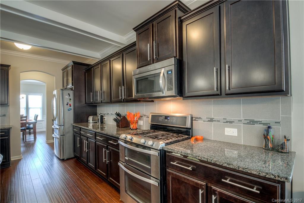 Newport Lakes - Residential