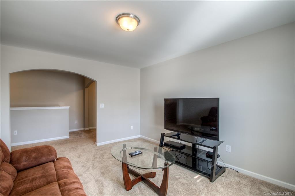 Newport Lakes - Residential