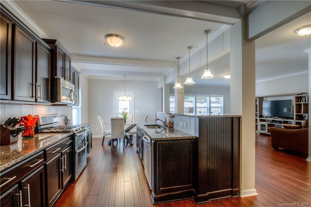 Newport Lakes - Residential