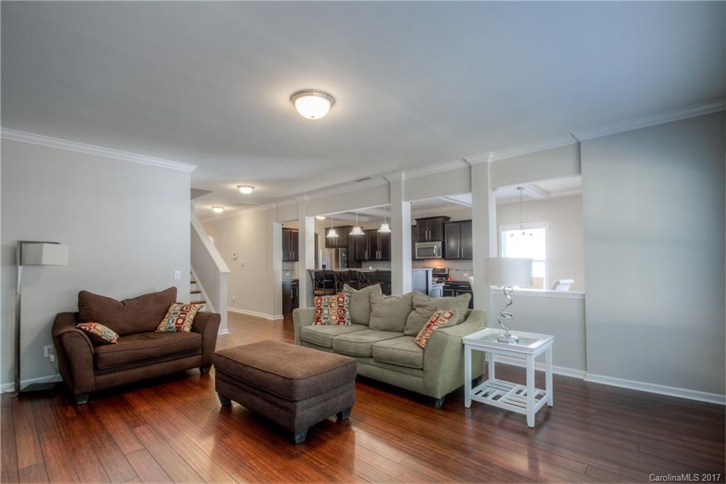 Newport Lakes - Residential