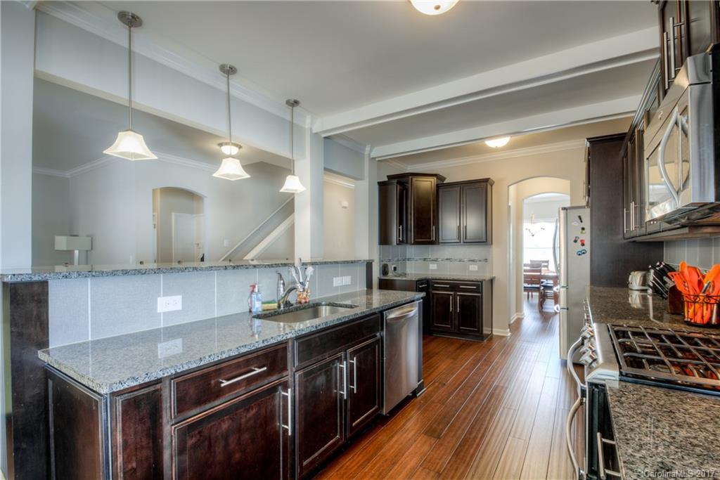 Newport Lakes - Residential