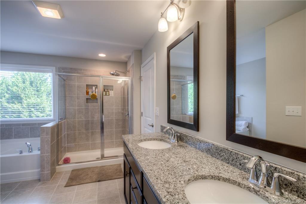 Newport Lakes - Residential