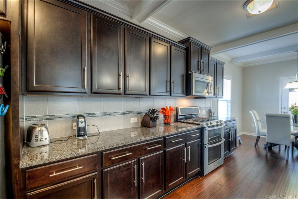 Newport Lakes - Residential