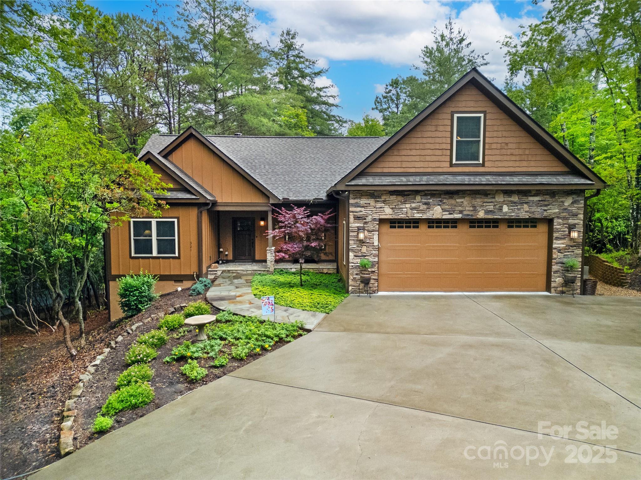 321 Middle Connestee Trail