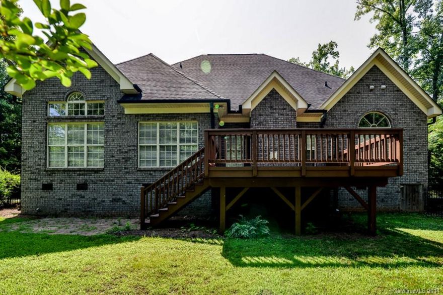 Gorgeous custom built full brick home located on 1.08 acres on cul-de-sac lot! Enjoy all the privacy you can get with a fully fenced in backyard surrounded by trees! Home features gorgeous hardwoods throughout main floor with fireplaces in both the great room & family room! Master on main & 2 bedrooms upstairs! Bonus room can also be a bedroom but is very spacious and can be turned into whatever you need!