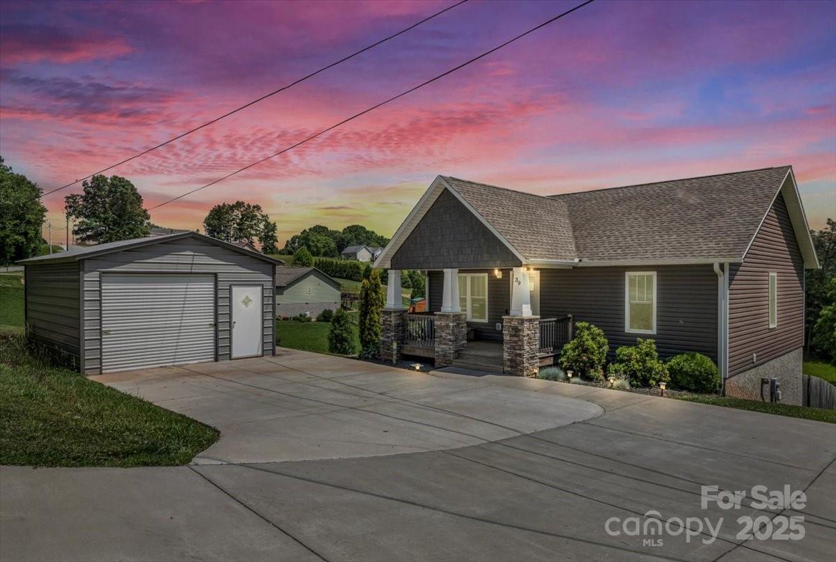 39 Curtis Miles Road