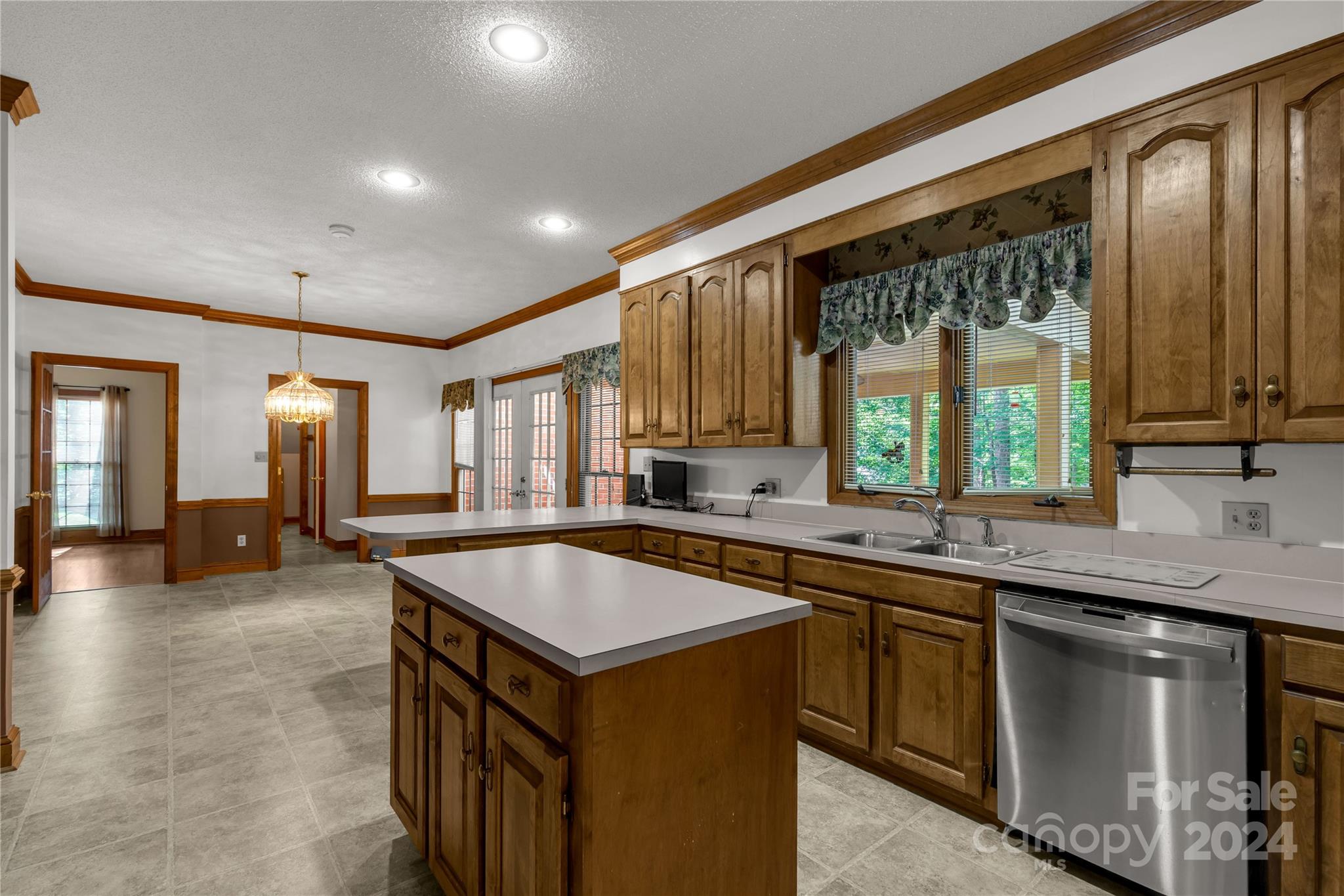 Forest Hills - Residential