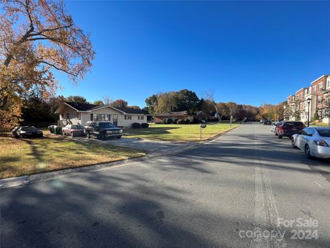 9416 Sandburg Avenue Charlotte NC 28213