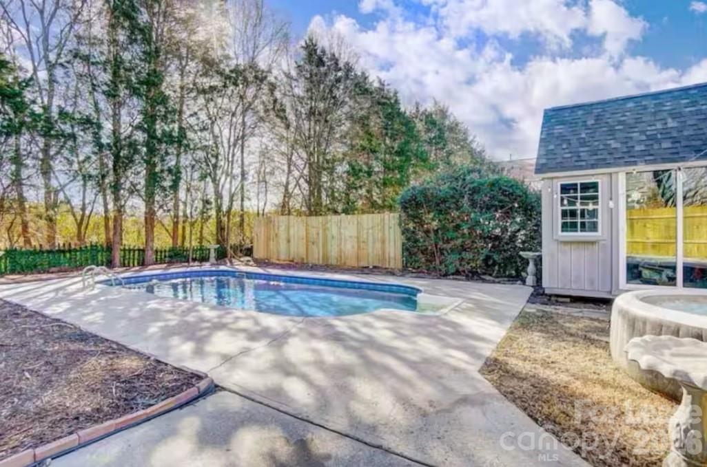 Loren Farms - Residential Lease