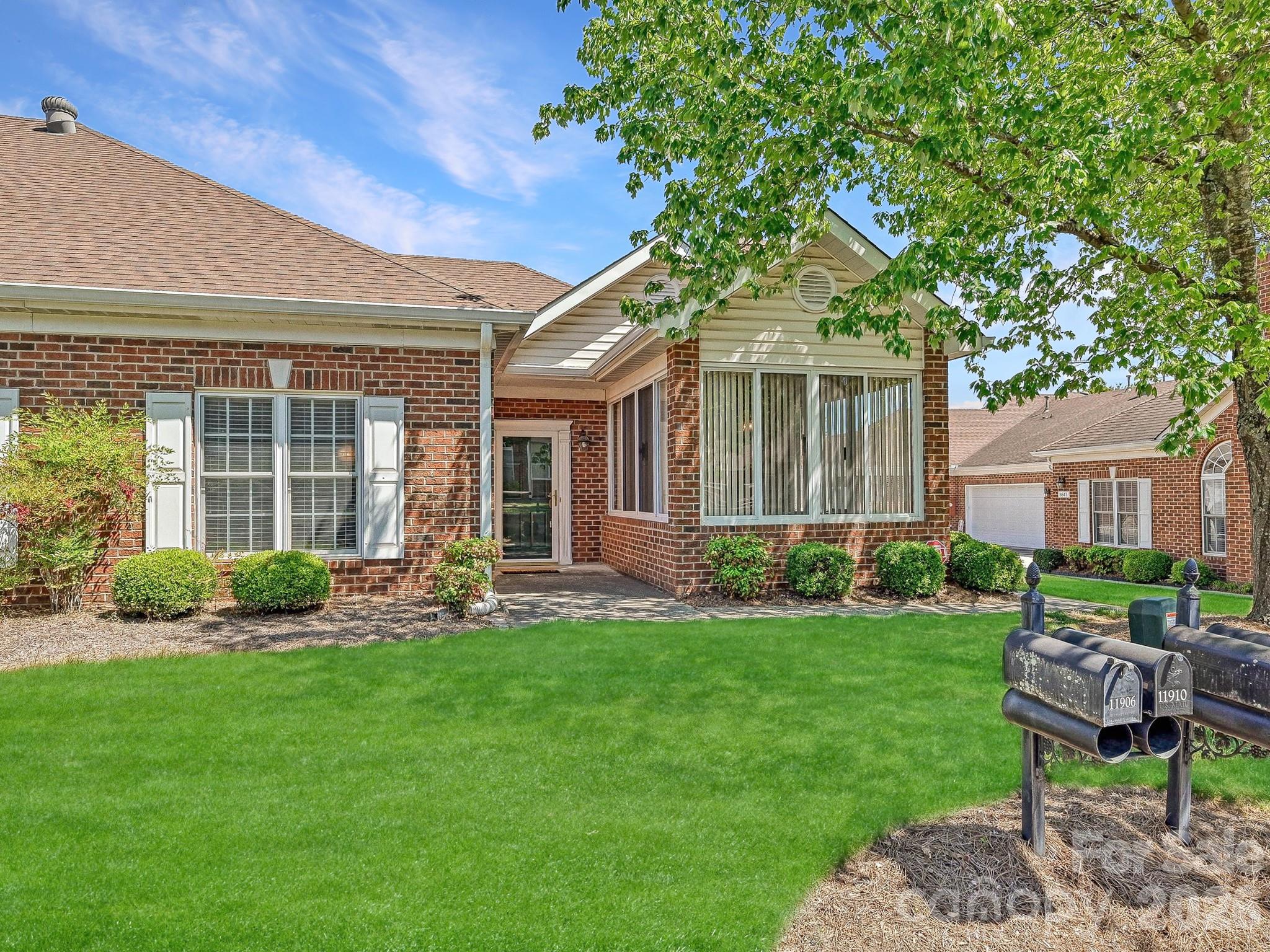 Windsor Oaks - Residential