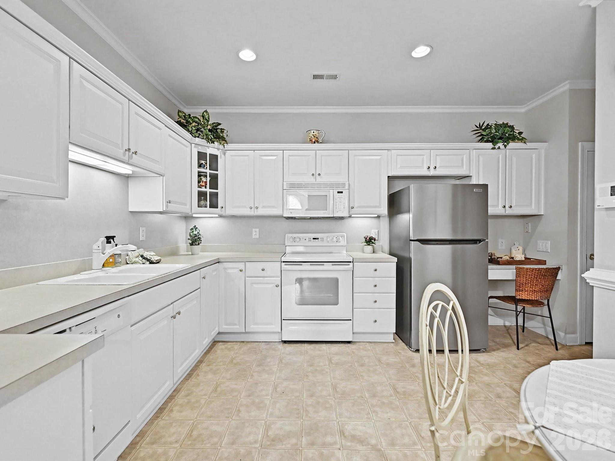 Windsor Oaks - Residential