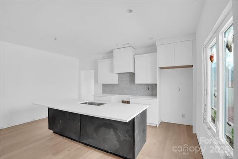 2709 Ruby Street Charlotte NC 28208