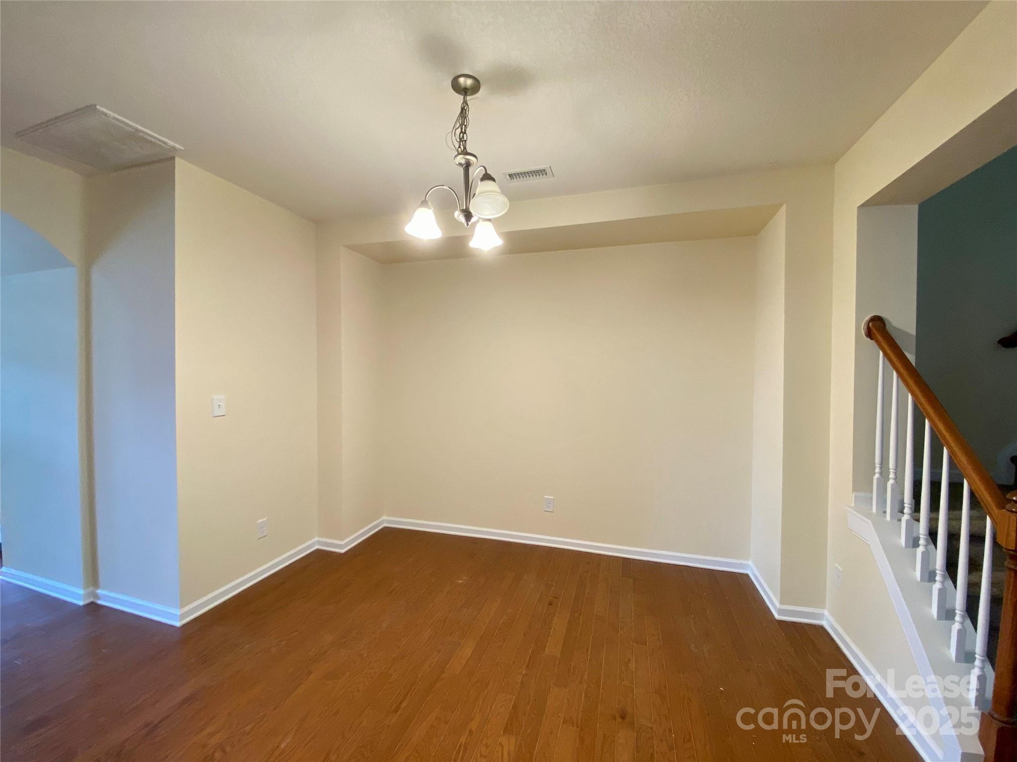 13017 Reunion Street