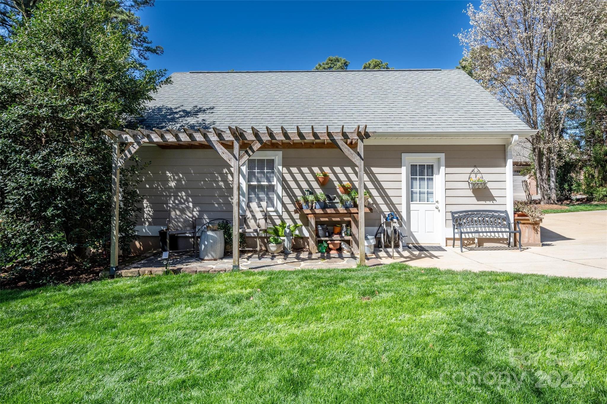 Lakepointe North - Residential